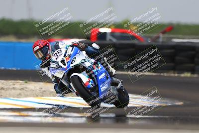 media/Jun-07-2025-TrackDaz (Sat) [[4413525952]]/A Group/1pm (Turn 1)/